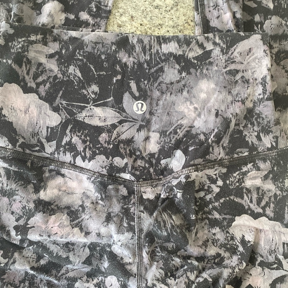 Lululemon leggings